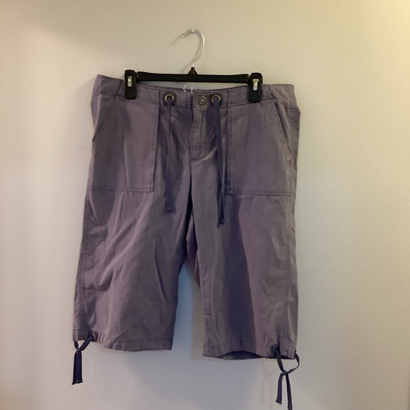 LEE One True Fit capri Woman’s size Medium or 12 purplish blue pinstripe… - Picture 1 of 15